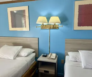 Photo 5 - Travelodge by Wyndham Hershey