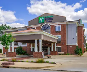 Photo 2 - Holiday Inn Express Hotel & Suites South Bend, an IHG Hotel