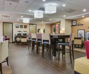 Photo 5 - Hampton Inn Atlanta Fairburn