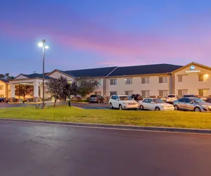 Photo 2 - Best Western Lawrenceburg Inn