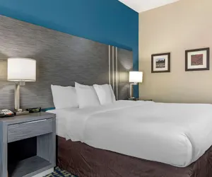 Photo 3 - Comfort Inn & Suites Pauls Valley - City Lake