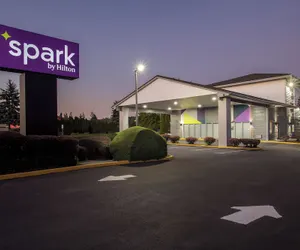 Photo 2 - Spark by Hilton - Kent, Seattle