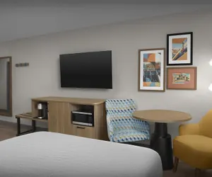 Photo 5 - Hampton Inn Lenoir City