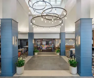 Photo 4 - Hilton Garden Inn Buffalo Airport