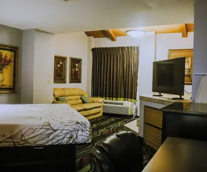 Photo 5 - Apple Tree Inn and Suites