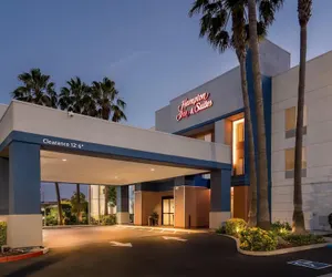 Photo 2 - Hampton Inn & Suites Lathrop