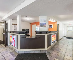 Photo 5 - Motel 6 Lawrence, KS