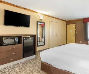 Photo 5 - Best Western Windwood Inn & Suites