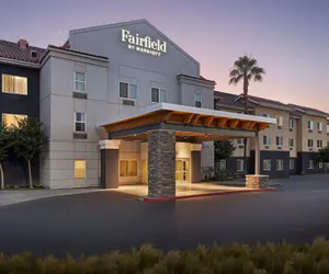 Photo 2 - Fairfield Inn and Suites by Marriott San Bernardino