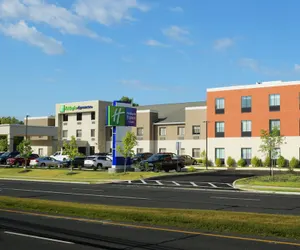 Photo 2 - Holiday Inn Express & Suites Williamstown - Glassboro by IHG