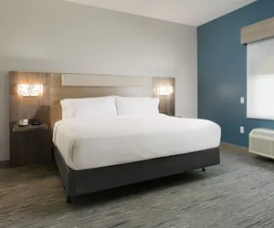 Photo 5 - Holiday Inn Express & Suites Williamstown - Glassboro by IHG