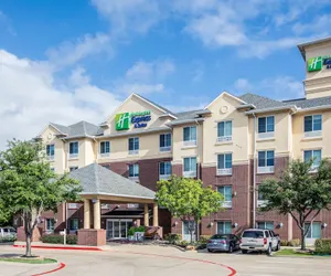 Photo 2 - Holiday Inn Express Hotel & Suites Dallas-Grand Prairie I-20, an IHG Hotel