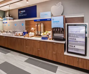 Photo 2 - Holiday Inn Express & Suites Florida City by IHG