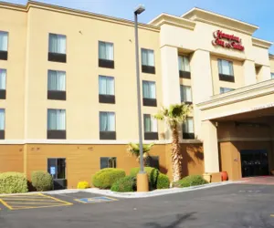 Photo 2 - Hampton Inn & Suites Kingman