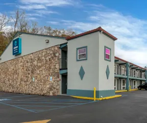 Photo 2 - Clarion Pointe Kimball By Choice Hotels