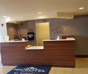 Photo 3 - Microtel Inn & Suites by Wyndham Bellevue/Omaha