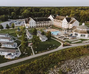 Photo 2 - The Lodge at Geneva