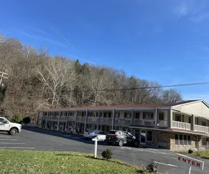 Photo 2 - Econo Lodge Jefferson Hills Hwy 51