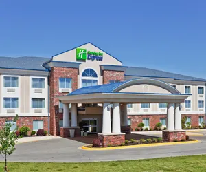 Photo 2 - Holiday Inn Express Hotel & Suites Paragould, an IHG Hotel