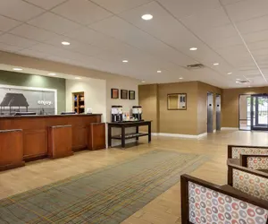 Photo 4 - Hampton Inn & Suites Largo