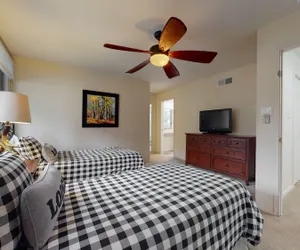Photo 2 - Tamarack Townhomes - CoralTree Residence Collection