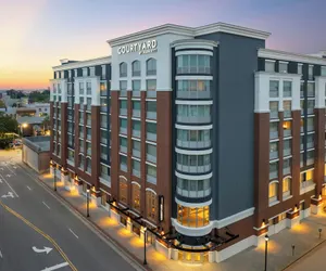 Photo 2 - Courtyard by Marriott Athens Downtown