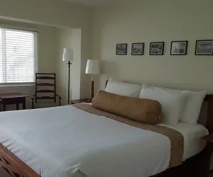 Photo 3 - Le Cabanon Motel