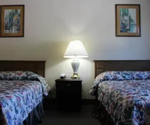 Photo 4 - Glacier Hotel