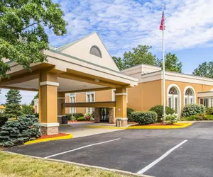 Photo 2 - GreenRidge Hotel