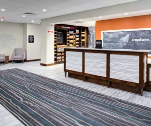 Photo 3 - Hampton Inn & Suites Flagstaff East