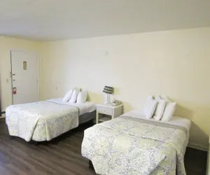 Photo 3 - Brewer Motor Inn