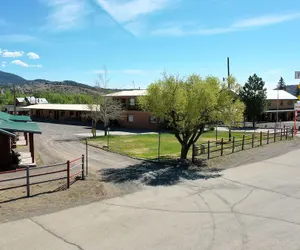 Photo 2 - Rainbow Lodge