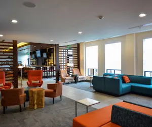 Photo 4 - Hilton Garden Inn Louisville Mall of St. Matthews