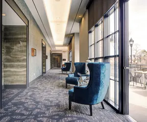 Photo 4 - Archer Hotel Boston/Burlington