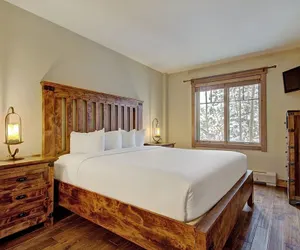 Photo 2 - Luxe 2br 2ba - Rocky Mountain Views + Walk To Mainstreet 2 Bedroom Apts by RedAwning