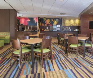 Photo 3 - Fairfield Inn & Suites by Marriott Indianapolis Fishers