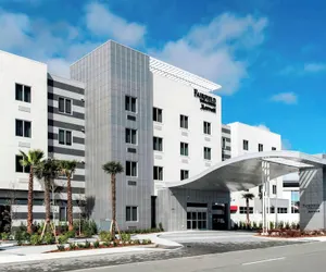 Photo 2 - Fairfield Inn & Suites by Marriott Daytona Beach Speedway/Airport