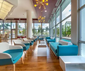 Photo 3 - Maritime Hotel Fort Lauderdale Airport & Cruiseport