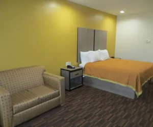 Photo 3 - Scottish Inns and suites