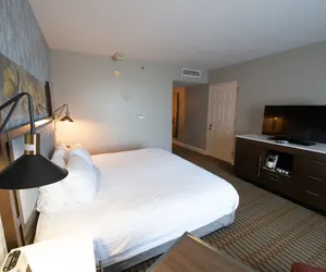 Photo 3 - Virginia Crossings Hotel, Tapestry Collection by Hilton