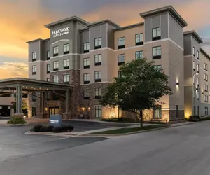 Photo 2 - Homewood Suites by Hilton Wauwatosa Milwaukee