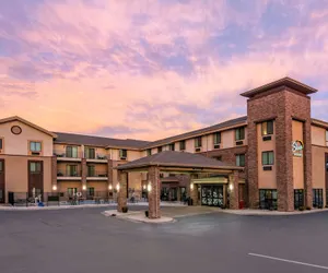 Photo 2 - MainStay Suites Moab near Arches National Park