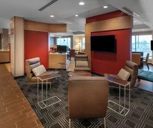 Photo 3 - TownePlace Suites by Marriott Milwaukee Oak Creek