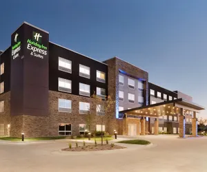 Photo 2 - Holiday Inn Express & Suites West Des Moines - Jordan Creek, an IHG Hotel