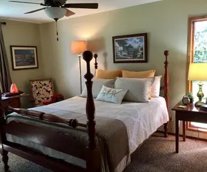 Photo 4 - Sisters on Sycamore Bed & Breakfast