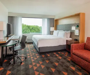 Photo 4 - Holiday Inn Newport News - Hampton, an IHG Hotel