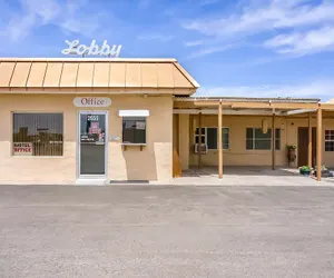 Photo 3 - OYO Hotel Yuma AZ - I-8/US-95