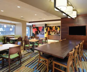 Photo 5 - Fairfield Inn & Suites by Marriott Raleigh Capital Blvd./I-540