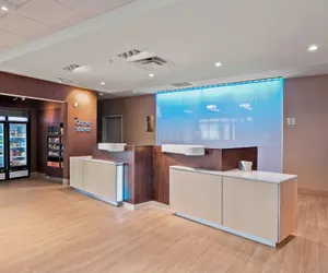 Photo 5 - Fairfield Inn & Suites by Marriott St Petersburg North