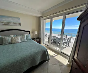 Photo 3 - Regency Isle 501 3 Bedroom Condo by RedAwning